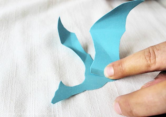 Get your free download for an amazing 3D dragon craft to decorate your walls. A simple and delightful way to add a little magic to any room, adult or child.