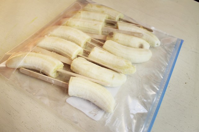 Chocolate.Frozen.Bananas-4