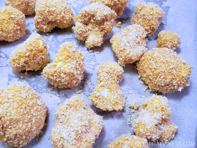 These crazy delicious vegan buffalo wings will be the hit of any party or meal! They can be served as an appetizer or as the main dish with rice, noodles and veggies of choice. They are healthy and low fat. The secret ingredient? Cauliflower!