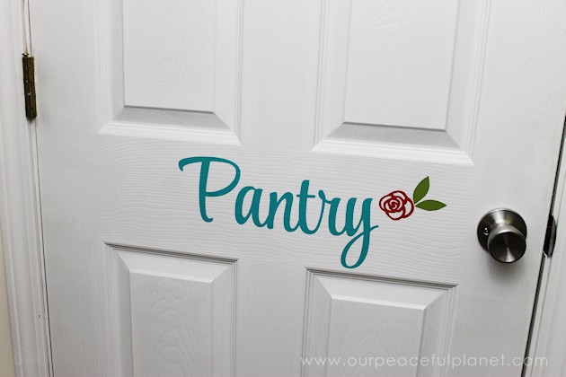 We've got some great kitchen decorating ideas, some that only cost a dollar or two and look beautiful! See if there's anything you can use for your own kitchen!
