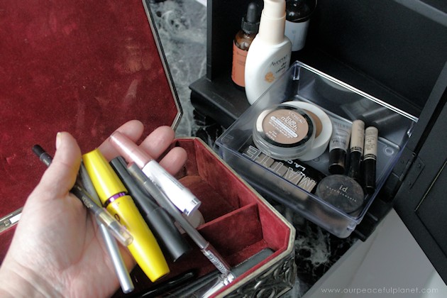A quick project that shows how I used what I had to fill my own personal need for a small DIY makeup storage situation. Cost for cute holders: nothing. 
