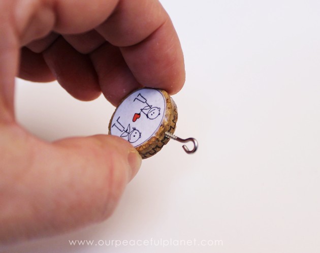 A beautiful little DIY necklace to give someone you love, made from a cork, our free printable and a hardware eyelet. So simple but so meaningful!