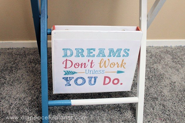 This portable desk makes the perfect homework helper & your kids will look forward to doing it! We've got three printable themes you can choose to inspire!