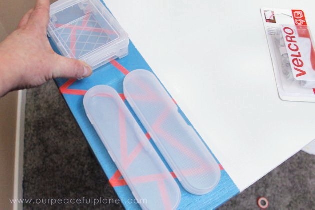 This portable desk makes the perfect homework helper & your kids will look forward to doing it! We've got three printable themes you can choose to inspire!