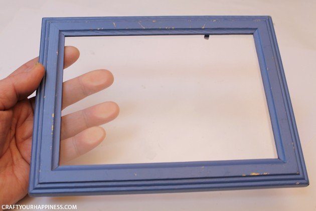 Looking for a quick and easy piece of DIY bedroom decor? Download our free couple’s infinity symbol, frame it and add some flowers. How's that for easy?
