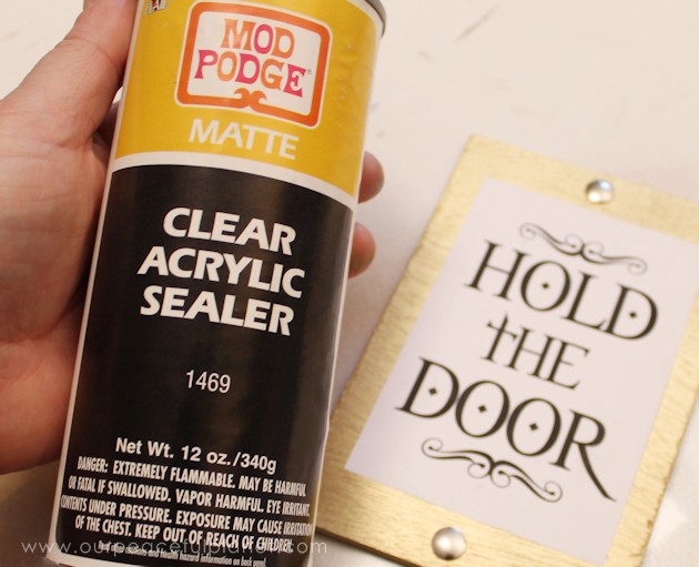A quick and appropriate doorstop with free printables that you can make to honor this man whose huge size was only appareled by his huge heart. 
