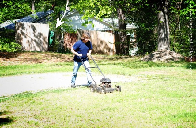 How entertainer Roy Rivers and his daughter staged an alien invasion of their home while his wife Nancy was away.  He’d been married for 31 years at the time of this incident which tells you a lot about his ongoing relationship / love affair with his wife. 