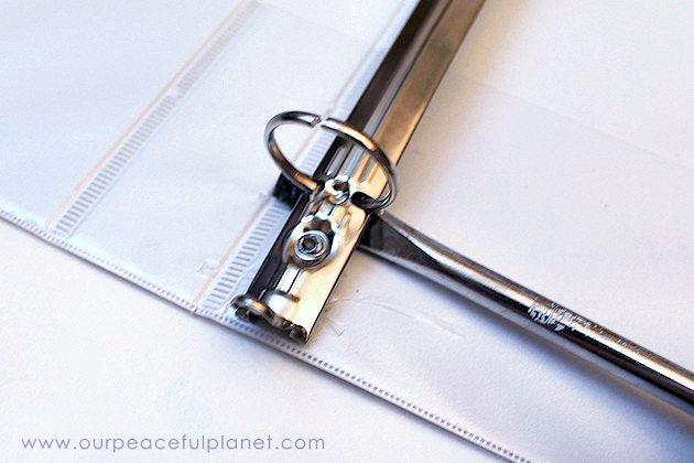 Make super cheap & creative wall mounted file holders using 3 ring binders! We’ve got free printables so you can turn yours into a homework helper set!
