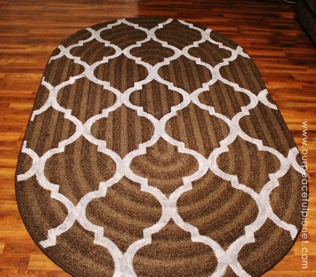 Yes, even carpets can get a makeover! Whether it’s a larger area rug or a throw rug, you can paint carpet using a stencil and regular interior latex paint.