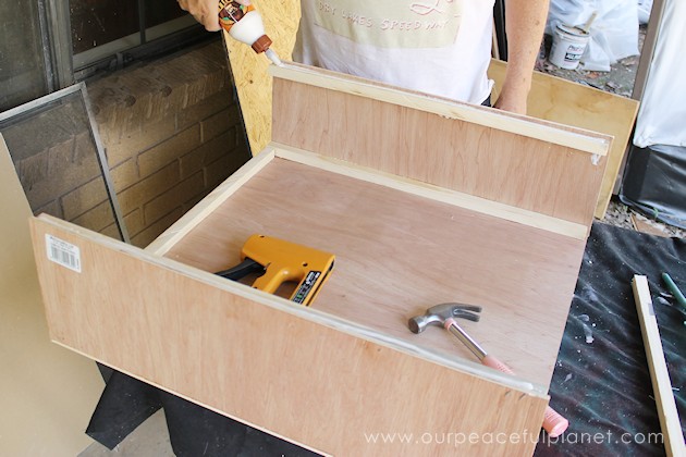 Can't find a large enough kitchen trash can to fit a space? You can make one on wheels to fit any spot! All you need are a few simple supplies and tools.