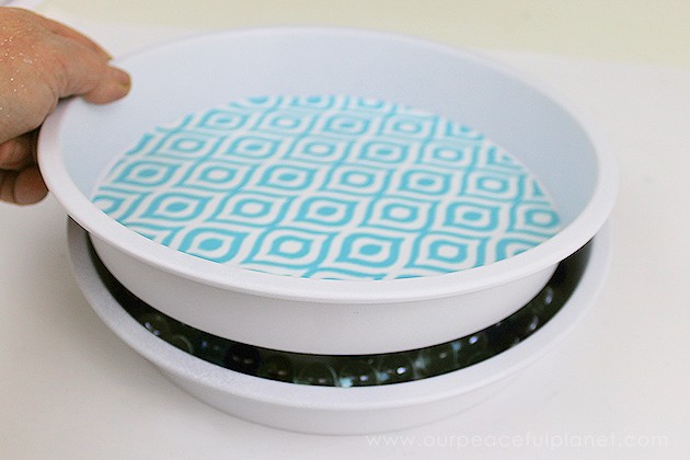 This DIY Lazy Susan is one of the most awesome upcycle projects ever and it’s incredibly useful and inexpensive to make. Plus it has all kinds of uses!
