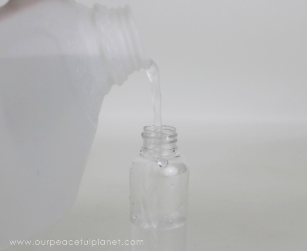 Whip our our 3 ingredient DIY hand sanitizer in minutes! It has no alcohol, is natural, safe and good for your skin. There's even a 2 ingredient version!