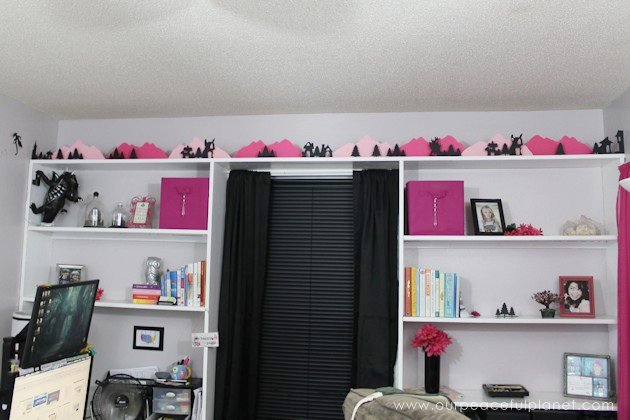Grab the free printables and make these unique and inexpensive paper town shelf sitters! They will add a bit of whimsy to any room and only cost pennies.