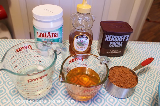 This is the creamiest quickest 3 ingredient healthy chocolate fudge recipe ever! Makes a great gift for the holidays or better yet just eat it all yourself!