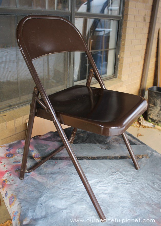 We'll show you how to easily do a folding chair makeover with some spray paint and vinyl labels for a classy, quick and inexpensive addition to any room!