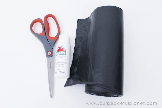 Need quick, low cost awesome looking Halloween decorations? Go to your cupboard, grab some black plastic trash bags & make a large creepy bat in 5 minutes!