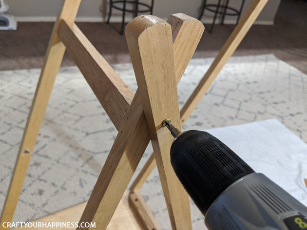 If you're a cat person (or looking for an awesome gift for someone who is) we'll show you how easy it is to make a DIY cat teepee from an old TV tray!