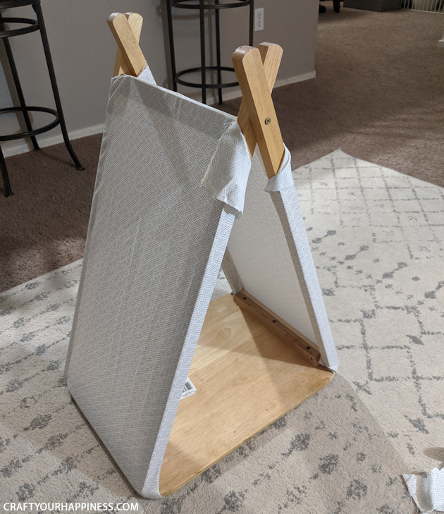 If you're a cat person (or looking for an awesome gift for someone who is) we'll show you how easy it is to make a DIY cat teepee from an old TV tray!