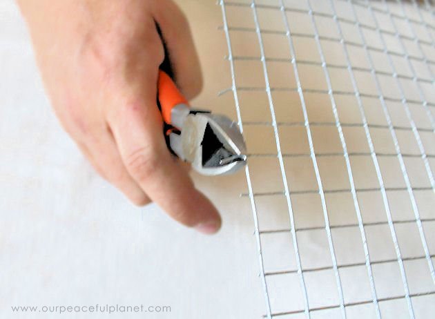 Make your summer sensational with this stunning DIY portable grill and skewer set! An inexpensive whimsical addition to your backyard barbecue.
