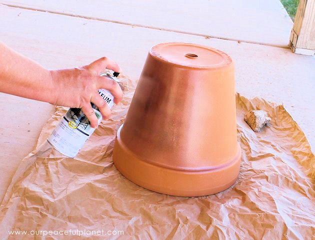 Make your summer sensational with this stunning DIY portable grill and skewer set! An inexpensive whimsical addition to your backyard barbecue.
