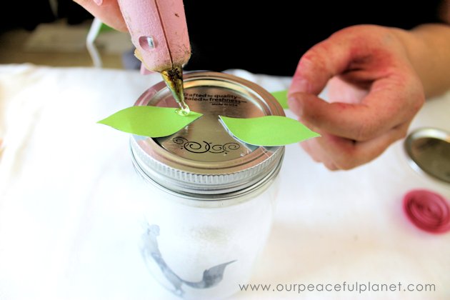 Not your typical mason jar light, these wondrous woodland silhouettes will bring a whimsical touch of nature into your home. Get your free download now!