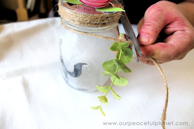 Not your typical mason jar light, these wondrous woodland silhouettes will bring a whimsical touch of nature into your home. Get your free download now!