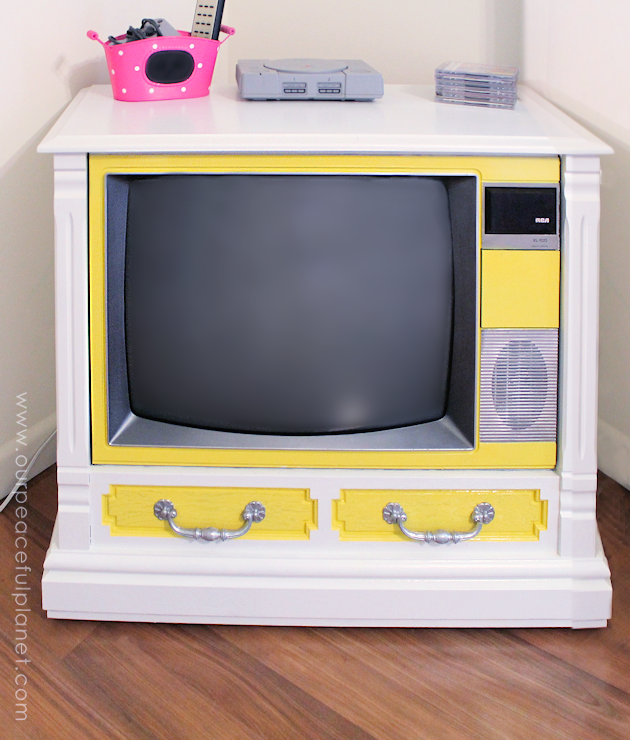 We'll show you how we took an old working console TV and turned it into a piece of art with nothing more than some paint! It made a perfect gaming TV!